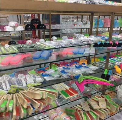 義烏2元店貨源 探秘一元二元家居小商品批發(fā)市場(chǎng)